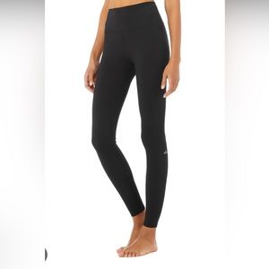 ALO airbrush black leggings